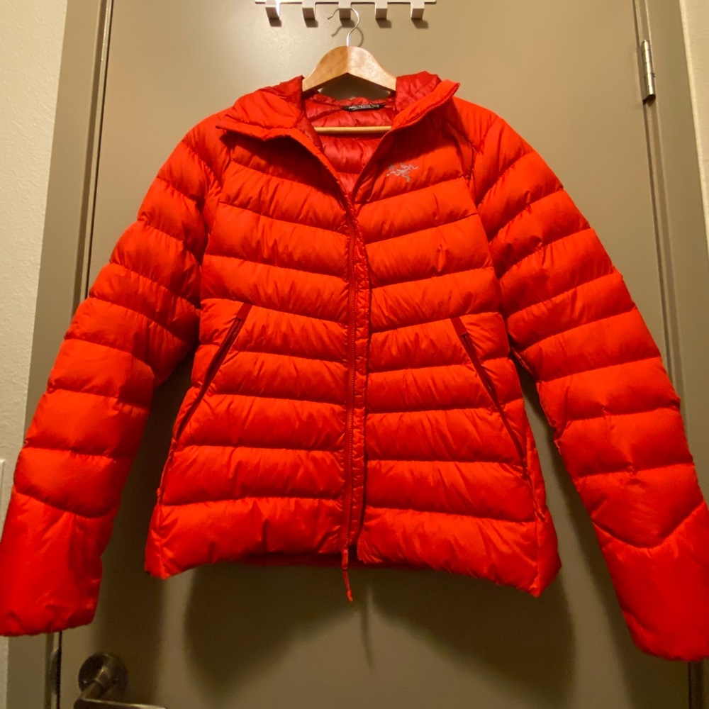 Arc’teryx down jacket